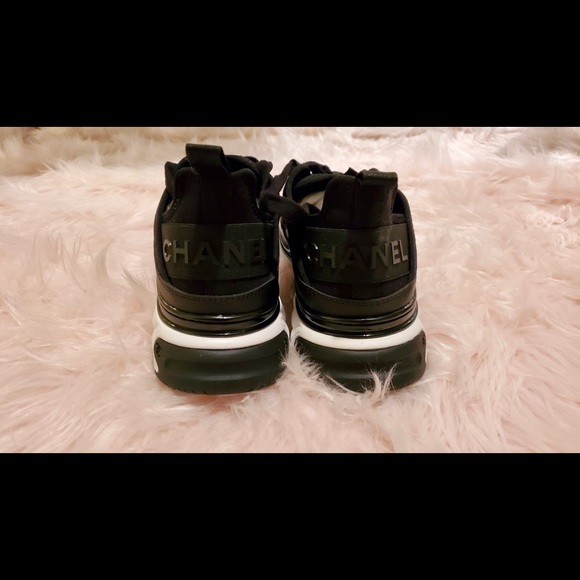 CHANEL Shoes Chanel Sneakers Cruise 220 Collection